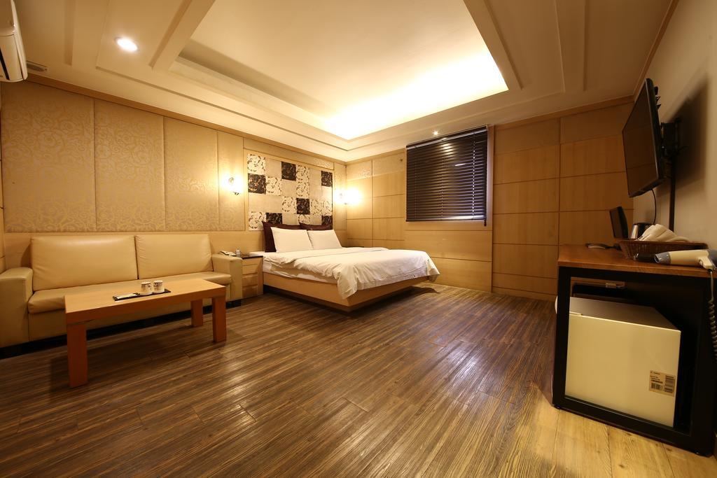 Hotel Valentine Gwangmyeong Δωμάτιο φωτογραφία